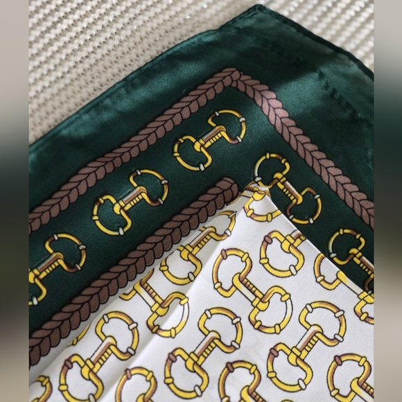 Horsebit Design scarf. 27.5 in square. Silky soft with Gucci Vibes. New - Picture 2 of 6